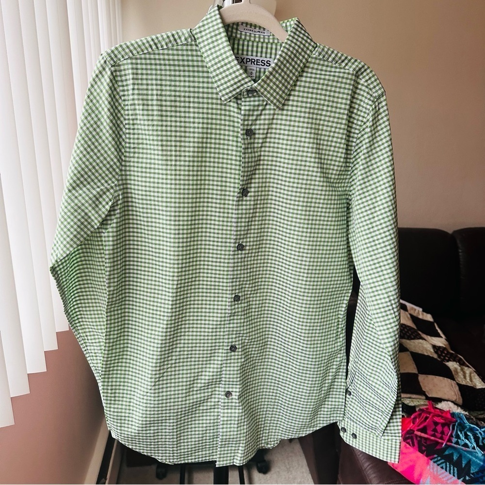 Express Extra Slim Fit Button Down Size M - image 1
